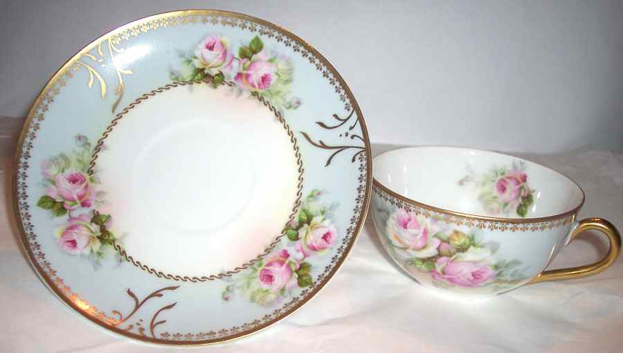 HBU12 Flat Cup & Saucer Set by Hub China-1
