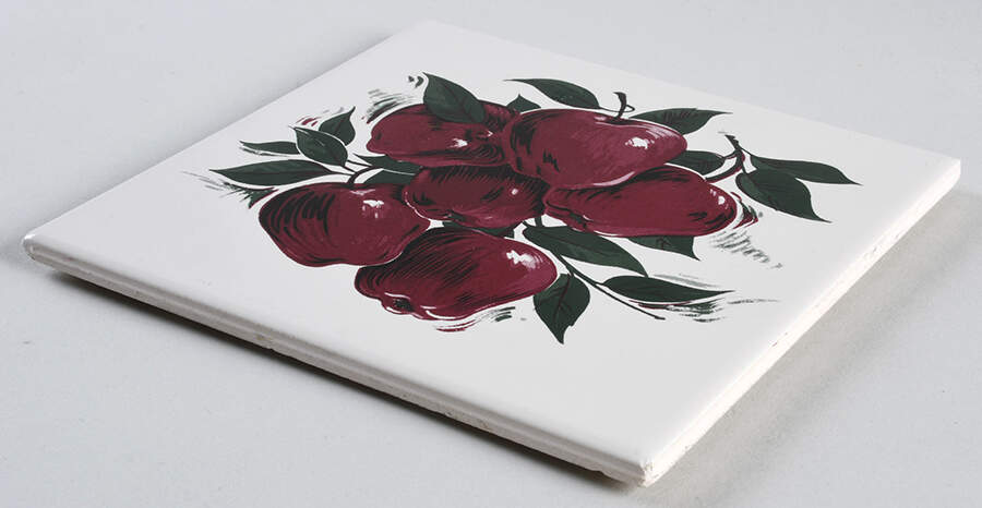 Apple Trivet by Home & Garden Party-1