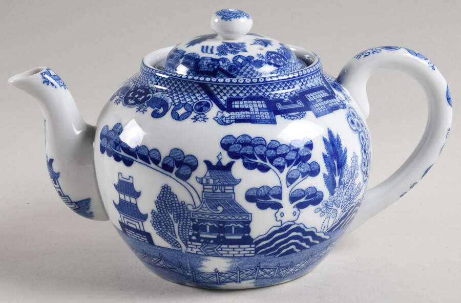 Blue Willow Teapot & Lid by Harold Import Comp-1