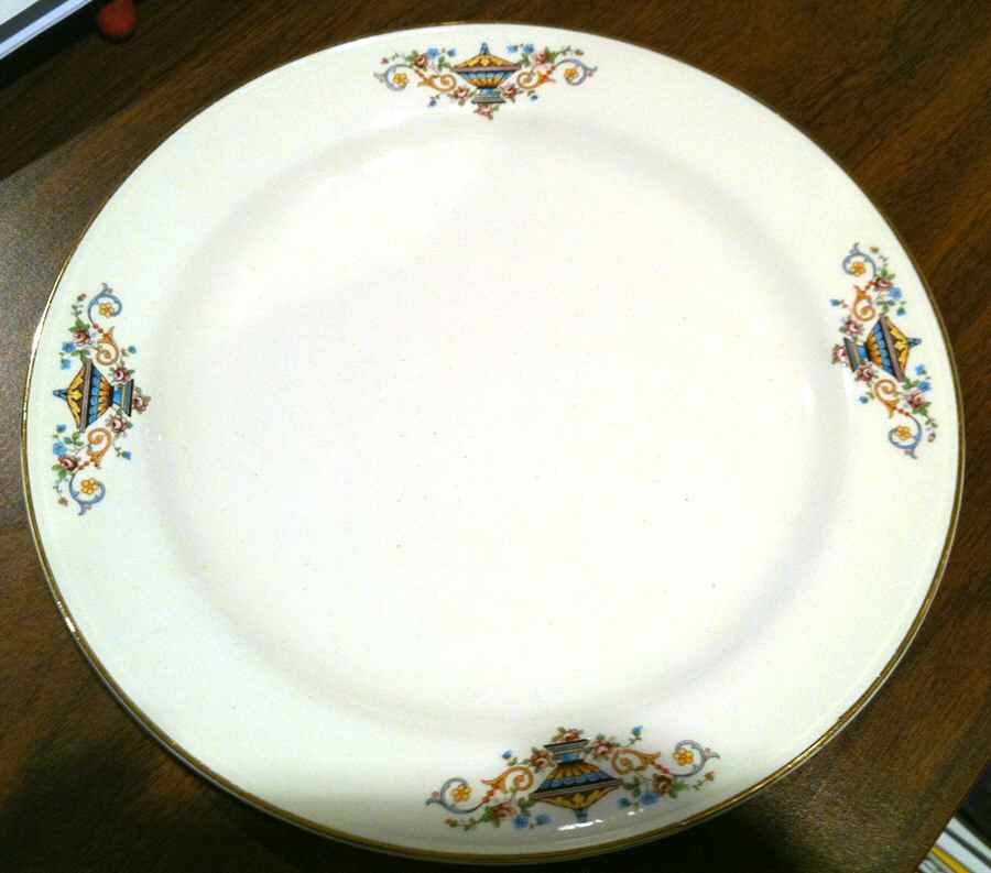 HLC3871 Dinner Plate by Homer Laughlin -1