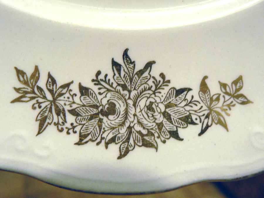 HLC3875 Dinner Plate by Homer Laughlin -1