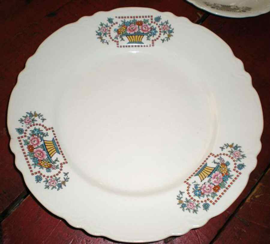 HLC3878 Dinner Plate by Homer Laughlin -1