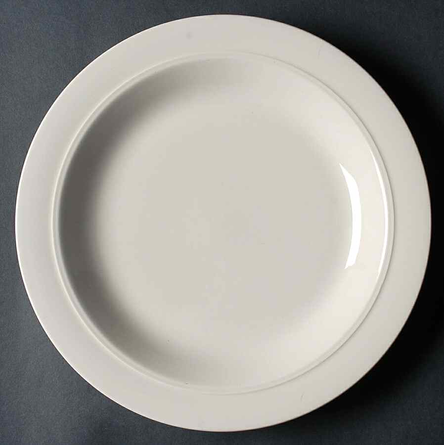 HLC3884 Dinner Plate by Homer Laughlin -1