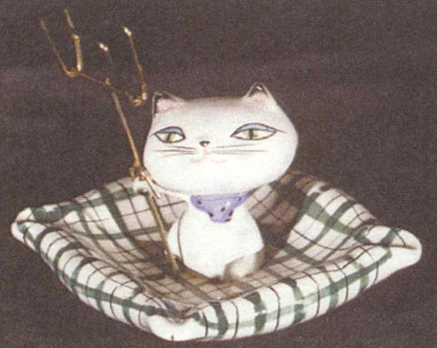 Cozy Kittens Ashtray with Attached Match Holder by Howard Holt-1