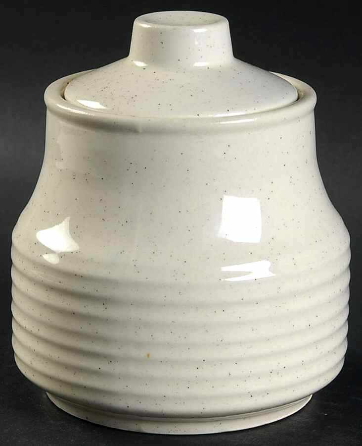 HLC3906 Sugar Bowl & Lid by Homer Laughlin -1