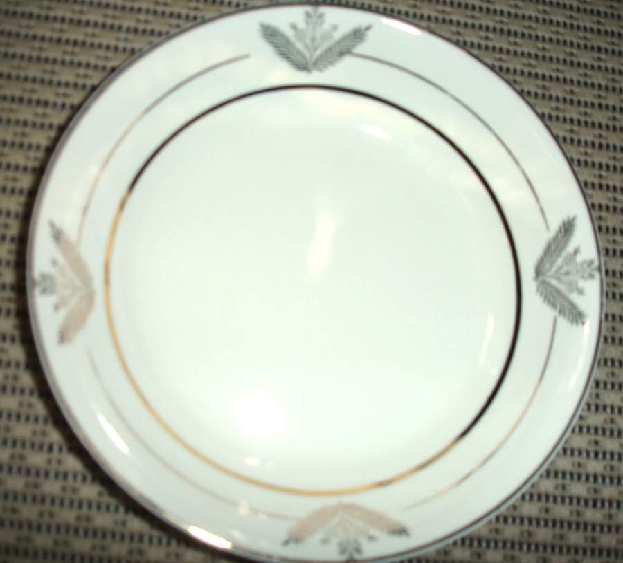 HLC3958 Dinner Plate by Homer Laughlin -1