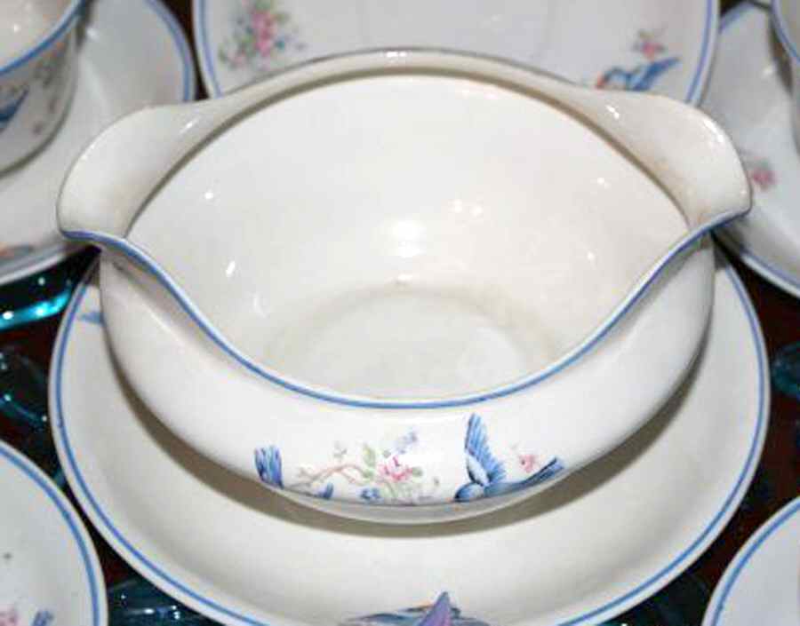 HPW23 Gravy Boat with Attached Underplate by Hopewell-1