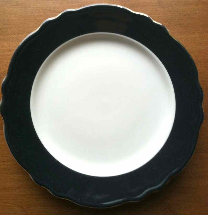 HLC3975 Dinner Plate by Homer Laughlin -1