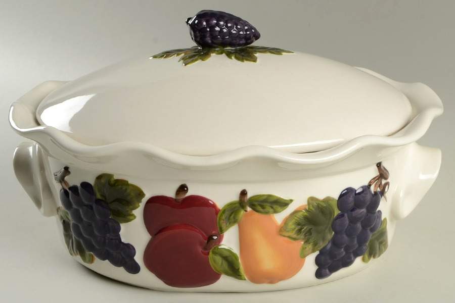 Sonoma Villa 3.75 Qt Oval Covered Casserole by Home Interiors-1