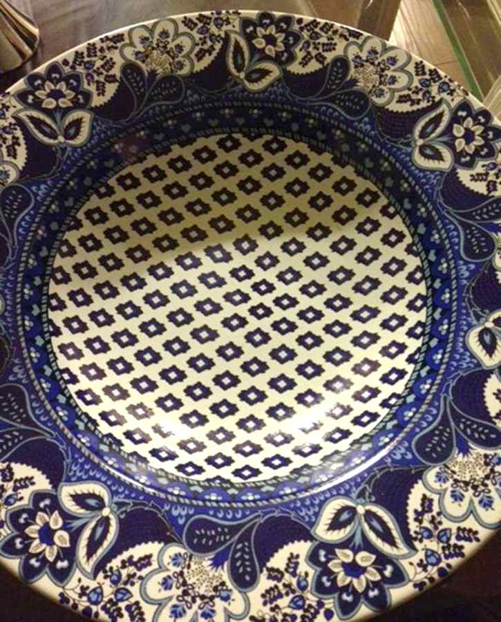 Bandana Pasta/Salad Serving Bowl by Harry and David-1