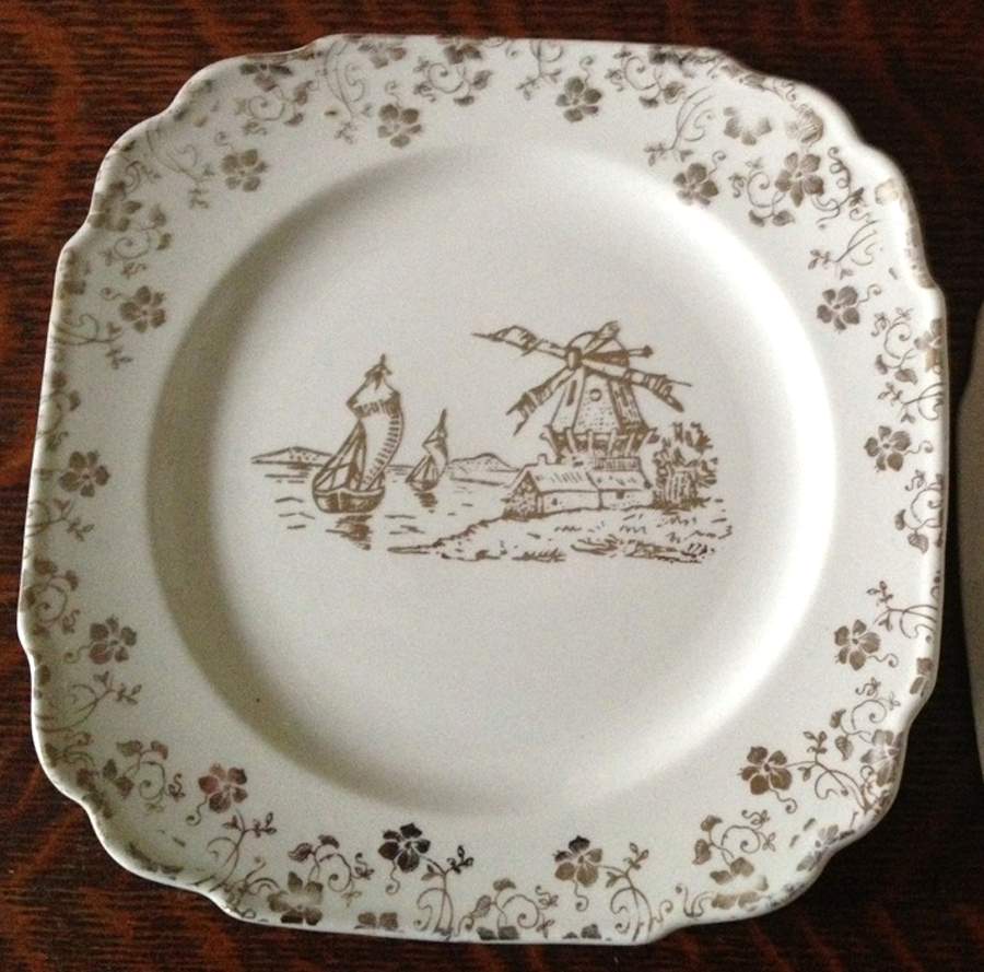 HLC2697 Square Salad Plate by Homer Laughlin -1