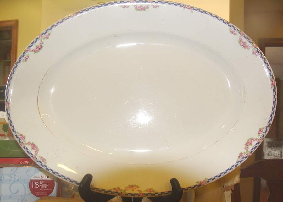 HRW24 14" Oval Serving Platter by HR Wyllie-1
