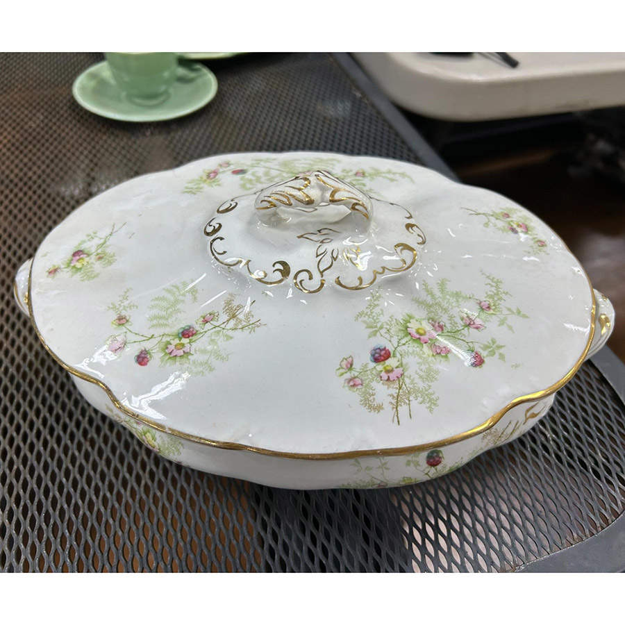 HLC4082 Oval Covered Vegetable by Homer Laughlin -1