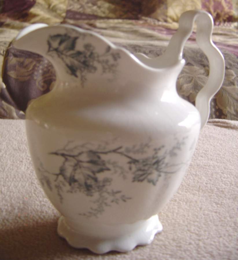 HLC2468B Creamer by Homer Laughlin -1
