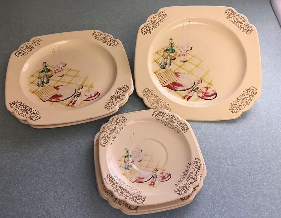 HLC2744 Saucer by Homer Laughlin -1
