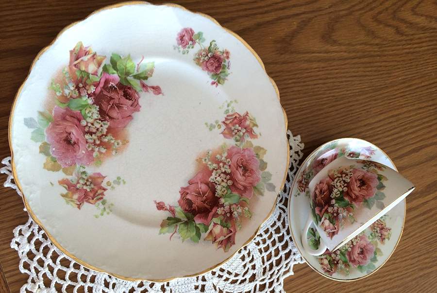 HLC4174 Dinner Plate by Homer Laughlin -1