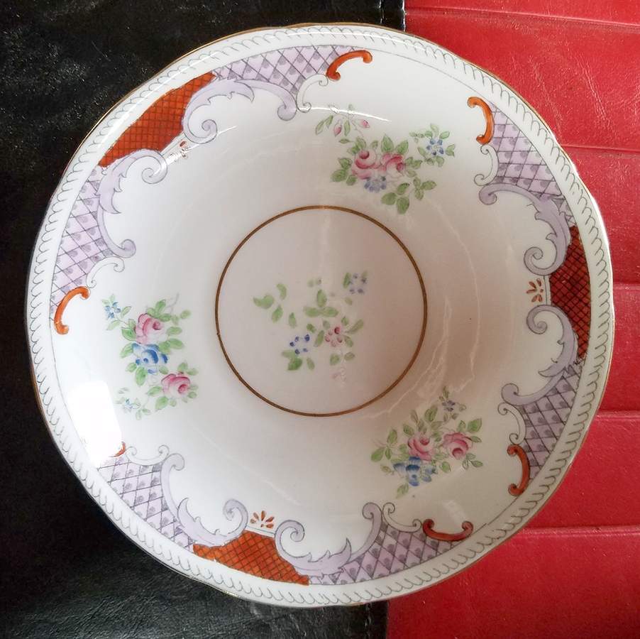2445 Saucer by E Hughes-1
