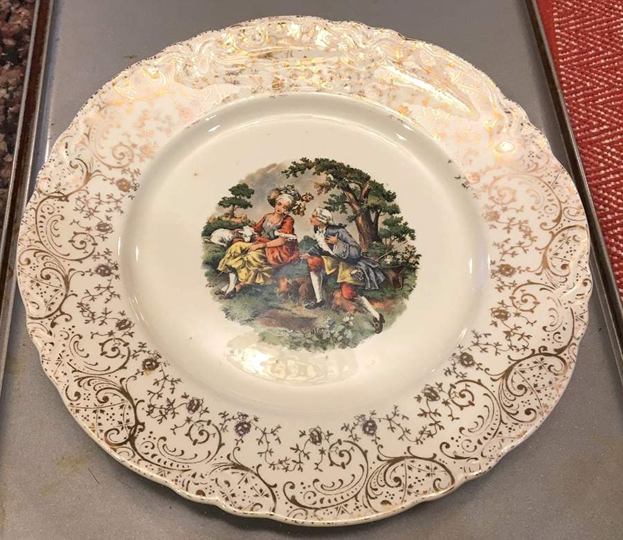 HLC4218 Dinner Plate by Homer Laughlin -1