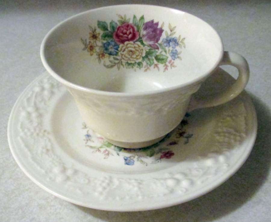 HLC4224 Footed Cup & Saucer Set by Homer Laughlin -1