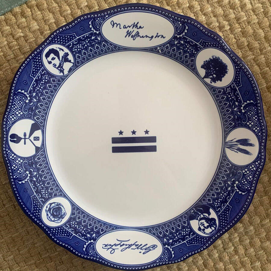 HLC4298 Dinner Plate by Homer Laughlin -1