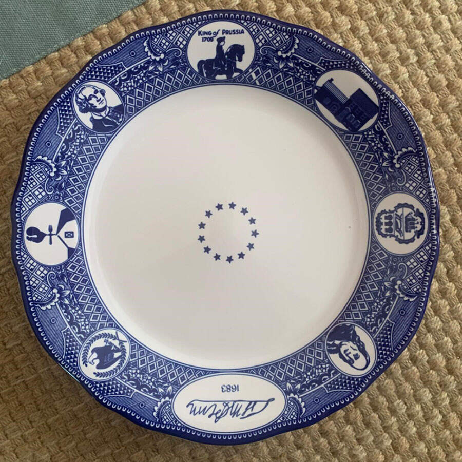 HLC4298 Dinner Plate by Homer Laughlin -1