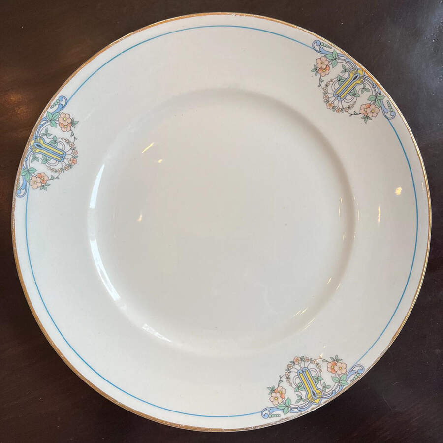 HRW29 Luncheon Plate by HR Wyllie-1