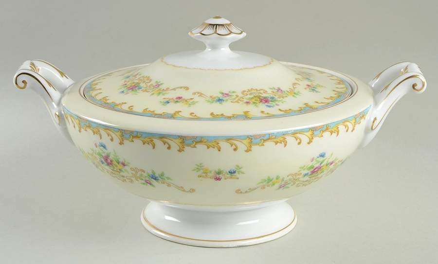 Jacqueline (Blue Edge) Round Covered Vegetable by Imperial (Japan)-1