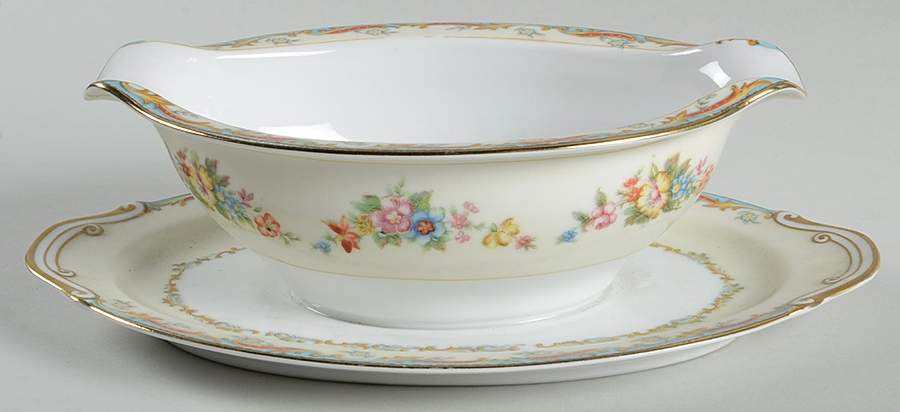 Valerie Gravy Boat with Attached Underplate by Imperial (Japan)-1