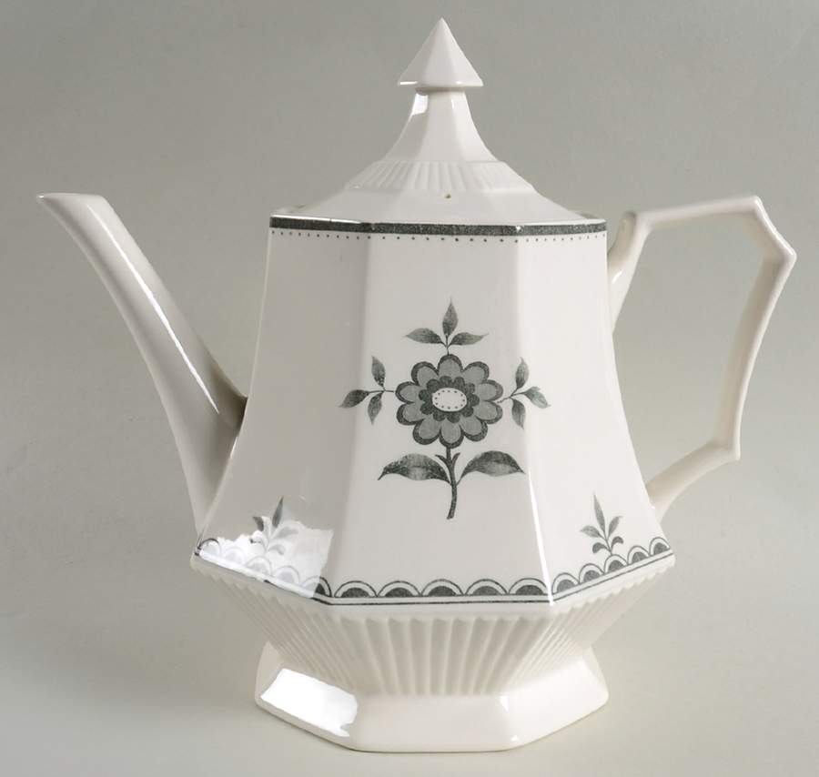 Provincial Flower Teapot & Lid by Independence-1