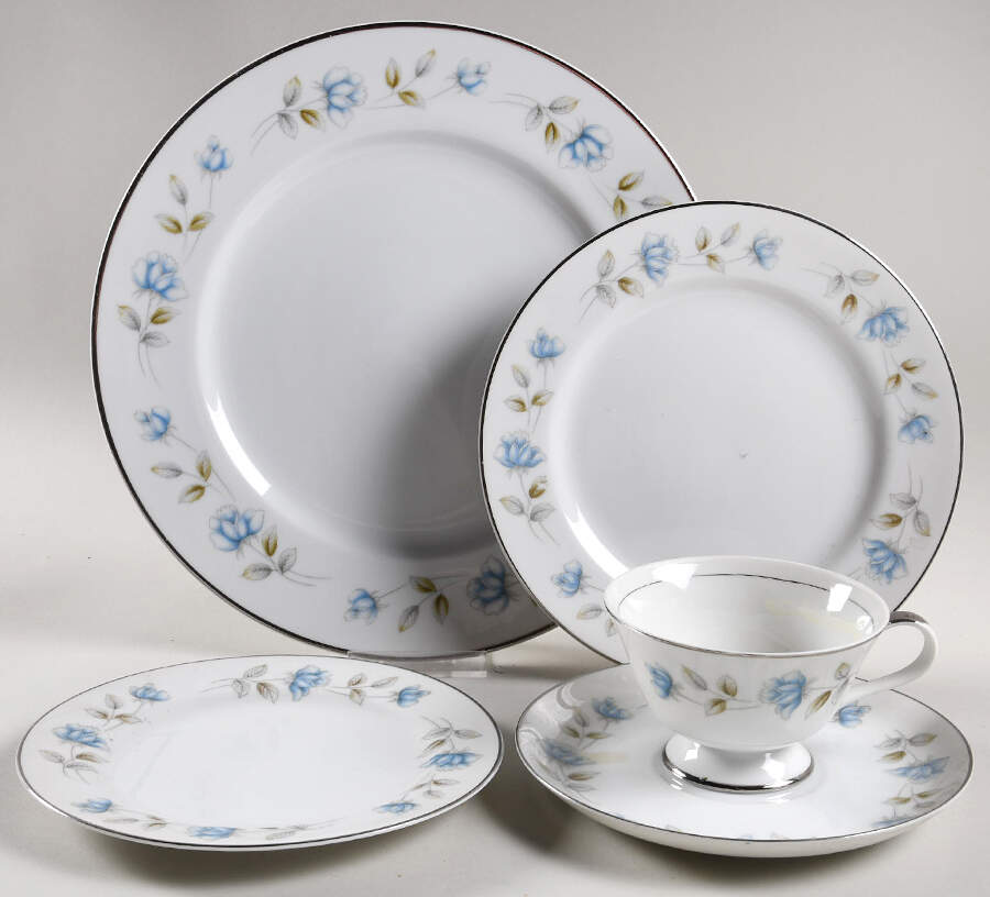 Elegant Lady 5 Piece Place Setting by International-1