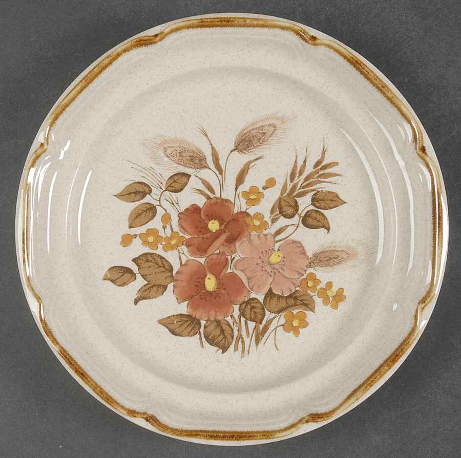 Festive Salad Plate by International-1