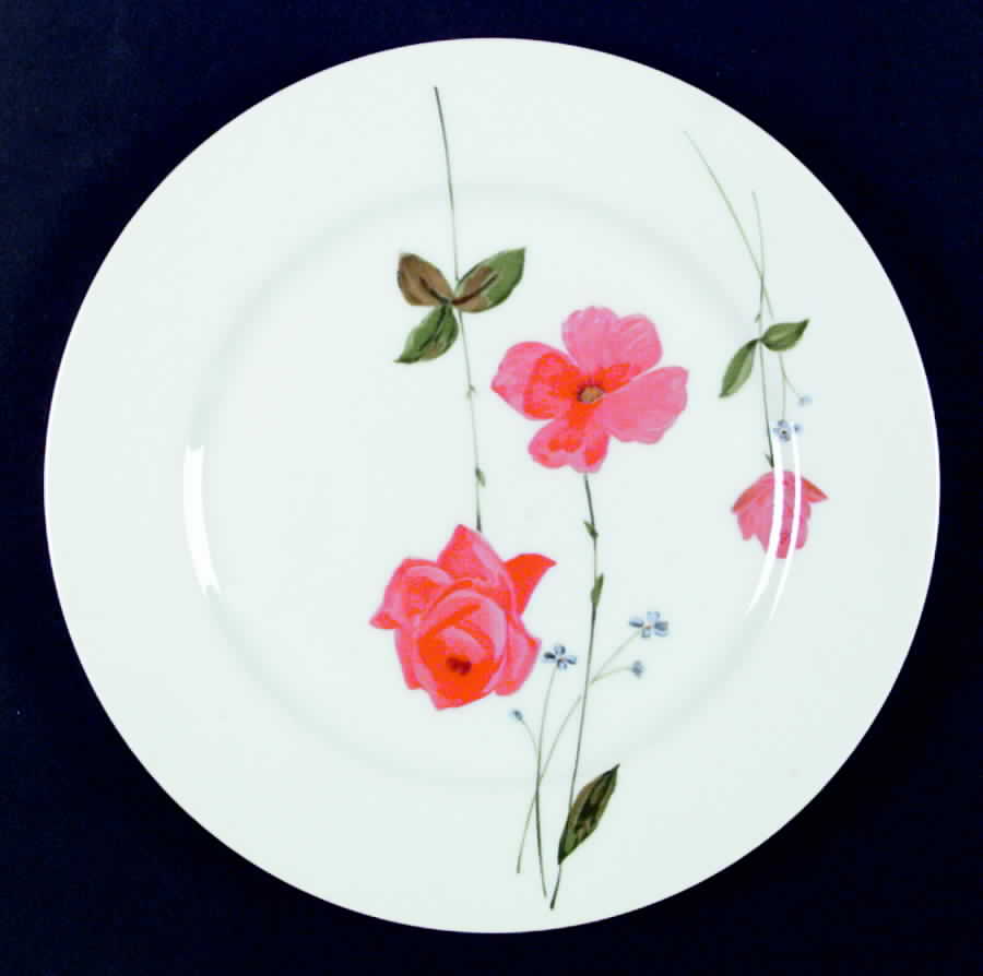 Love's Theme Dinner Plate by International-1