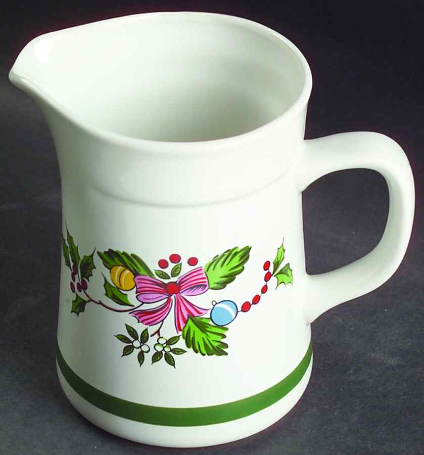 Noel (Band 1-4" From Edge) Creamer by International-1