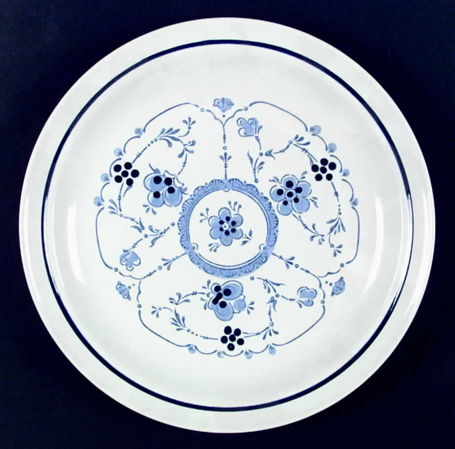 Oslo Dinner Plate by International-1