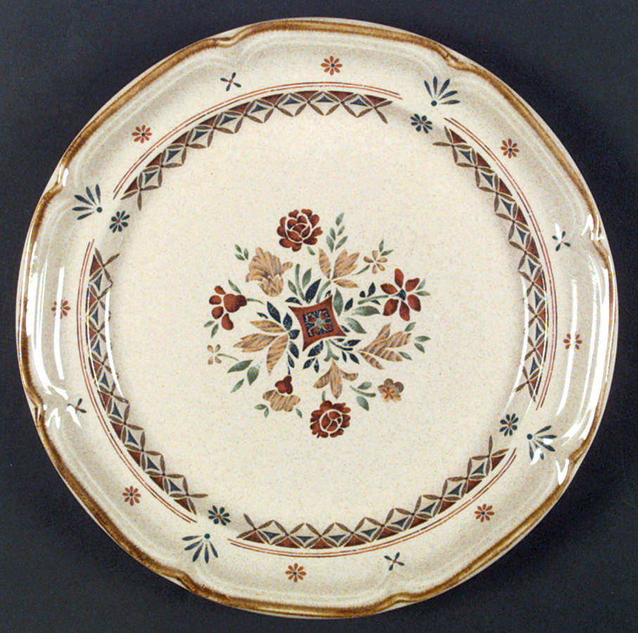 Sundance Dinner Plate by International-1