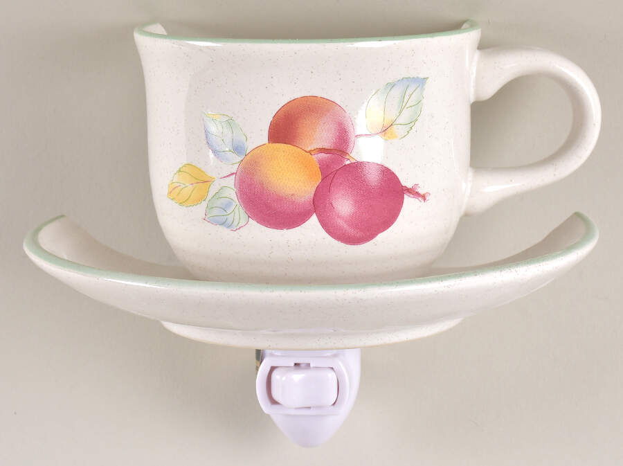 Sweet Bounty 4 3/8"-4 5/8" Night Light/Cup & Saucer HC by International-1