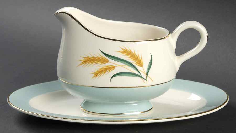 Viking Gravy Boat & Underplate/Relish by International-1