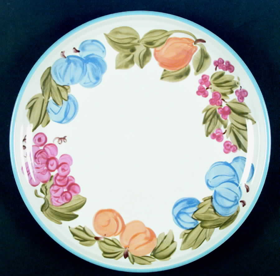Villa Latina Dinner Plate by International-1