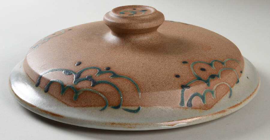 Over The Hills Lid for 4 Quart Round Casserole by Iron Mountain-1