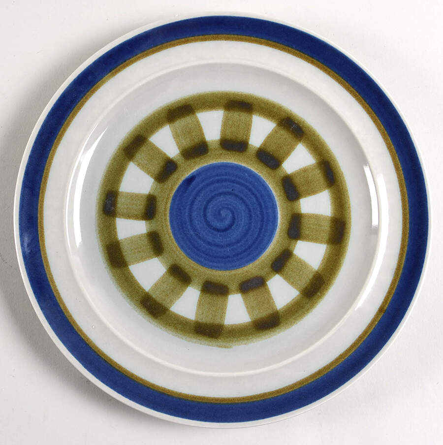 Oslo Dinner Plate by International-1