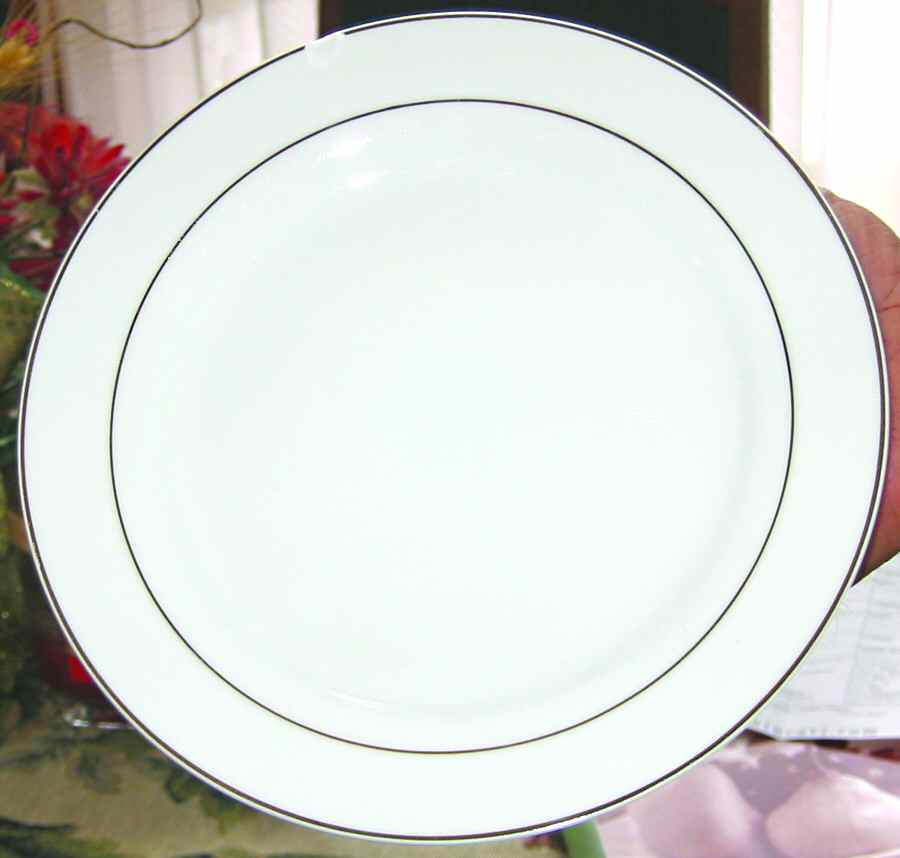 IEC7 Dessert/Pie Plate by Inhesion-1
