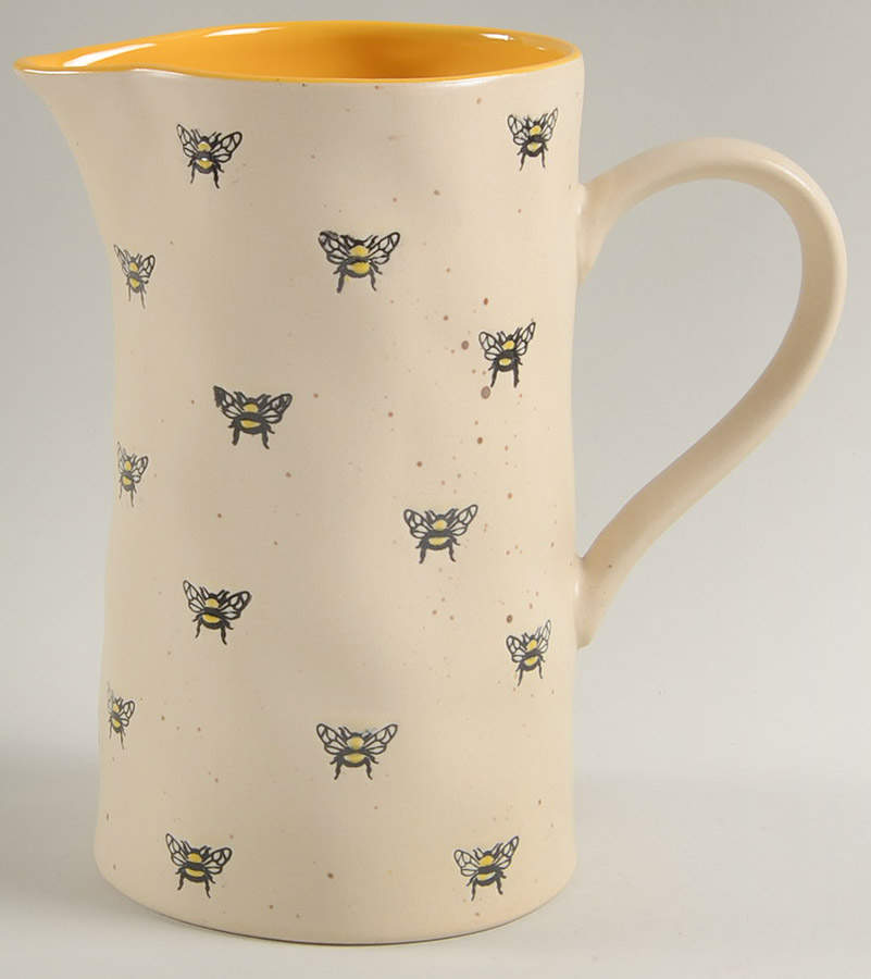 Barney Bee Repeat 44 Oz Pitcher by In Homestylez-1