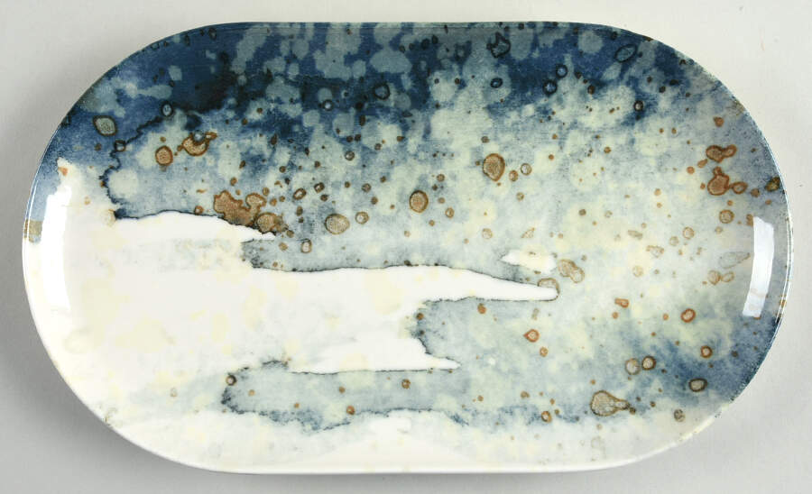 IHM4 11" Oval Tray by Intesa Home-1