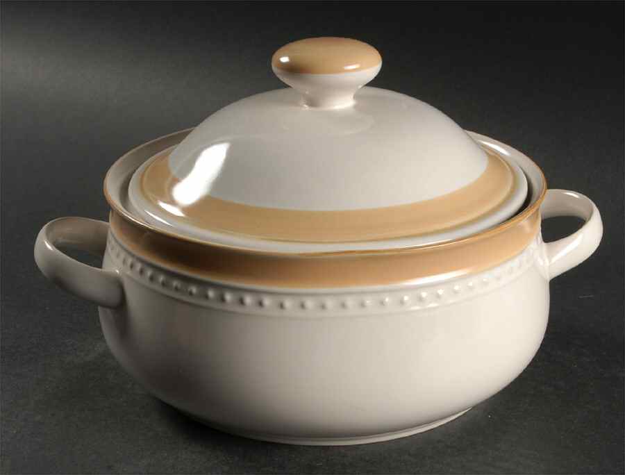 Golden Band 2.25 Qt Round Covered Casserole by Johann Haviland-1