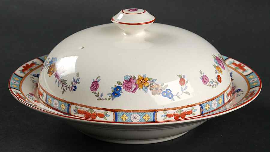The Rosedale Round Covered Butter by George Jones & Sons-1