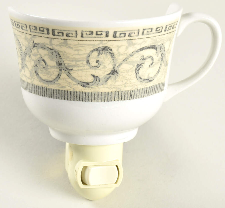 Acanthus Cream 1 5/8" + cup (H) Night Light/Cup HC by Johnson Brothers-1
