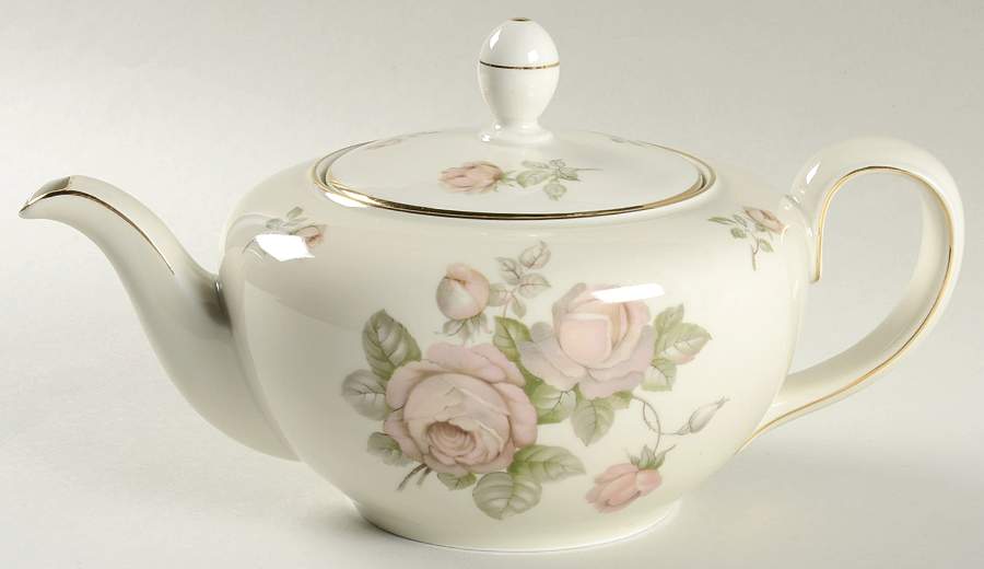 E624 Teapot & Lid by Johann Haviland-1