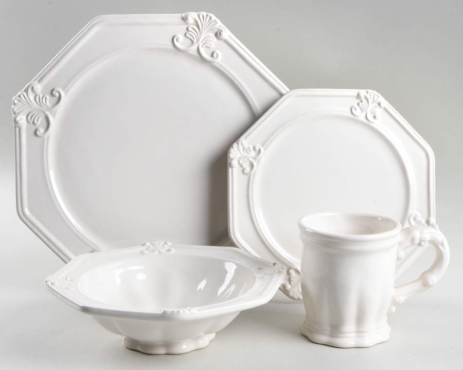 Vintage Ivory (Creamy White) 4 Piece Place Setting by JCPenney-1