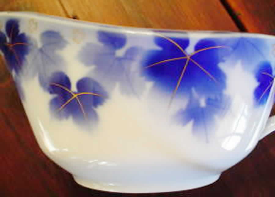 Amish Blue Gravy Boat by Fukagawa-1