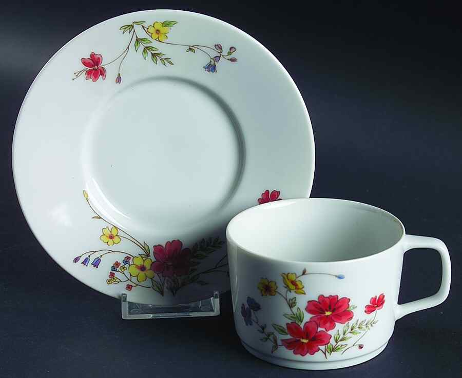 Nadine (No Trim) Flat Cup & Saucer Set by Jardin-1